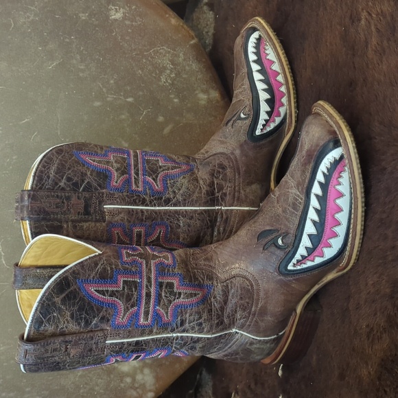 TIN HAUL "Man Eater" shark distressed leather cowgirl boots square toe sz 9.5 - Picture 5 of 16